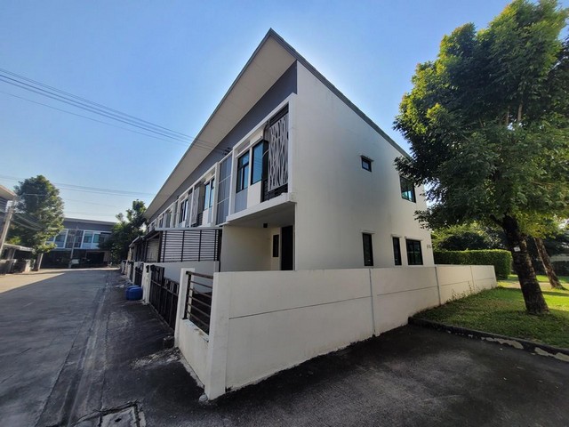 ประกาศฟรี! ซื้อ-ขาย-เช่า คอนโด บ้าน ทาวน์โฮม ที่ดิน และพื้นที่เชิงพาณิชย์ทั่วประเทศไทย ทุกทำเล ทุกงบประมาณ ไม่มีค่าใช้จ่าย ลงง่าย ขายไว เข้าถึงผู้ซื้อโดยตรง 5 193495pic4.jpg