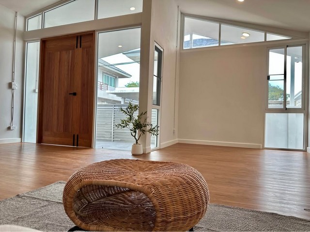 ประกาศฟรี! ซื้อ-ขาย-เช่า คอนโด บ้าน ทาวน์โฮม ที่ดิน และพื้นที่เชิงพาณิชย์ทั่วประเทศไทย ทุกทำเล ทุกงบประมาณ ไม่มีค่าใช้จ่าย ลงง่าย ขายไว เข้าถึงผู้ซื้อโดยตรง 3 494403pic2.jpg