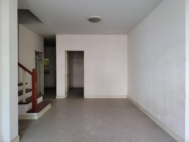 ประกาศฟรี! ซื้อ-ขาย-เช่า คอนโด บ้าน ทาวน์โฮม ที่ดิน และพื้นที่เชิงพาณิชย์ทั่วประเทศไทย ทุกทำเล ทุกงบประมาณ ไม่มีค่าใช้จ่าย ลงง่าย ขายไว เข้าถึงผู้ซื้อโดยตรง 4 194550pic3.jpg