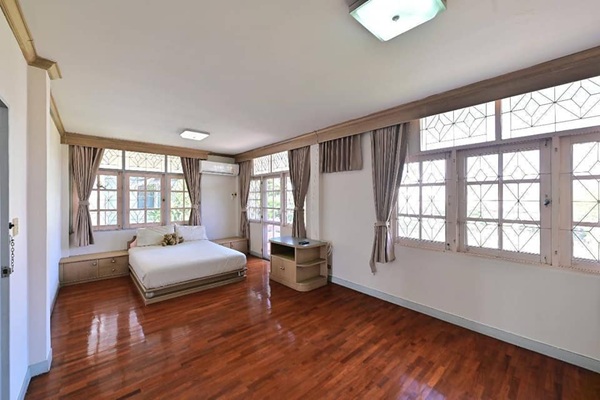 ประกาศฟรี! ซื้อ-ขาย-เช่า คอนโด บ้าน ทาวน์โฮม ที่ดิน และพื้นที่เชิงพาณิชย์ทั่วประเทศไทย ทุกทำเล ทุกงบประมาณ ไม่มีค่าใช้จ่าย ลงง่าย ขายไว เข้าถึงผู้ซื้อโดยตรง 4 207918pic3.jpg