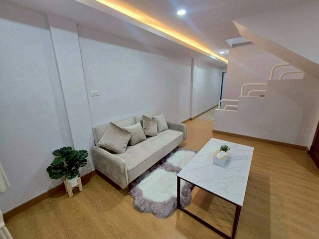 ประกาศฟรี! ซื้อ-ขาย-เช่า คอนโด บ้าน ทาวน์โฮม ที่ดิน และพื้นที่เชิงพาณิชย์ทั่วประเทศไทย ทุกทำเล ทุกงบประมาณ ไม่มีค่าใช้จ่าย ลงง่าย ขายไว เข้าถึงผู้ซื้อโดยตรง 3 208167pic2.jpg