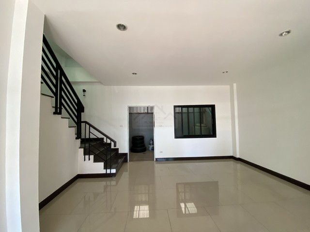 ประกาศฟรี! ซื้อ-ขาย-เช่า คอนโด บ้าน ทาวน์โฮม ที่ดิน และพื้นที่เชิงพาณิชย์ทั่วประเทศไทย ทุกทำเล ทุกงบประมาณ ไม่มีค่าใช้จ่าย ลงง่าย ขายไว เข้าถึงผู้ซื้อโดยตรง 4 494735pic3.jpg