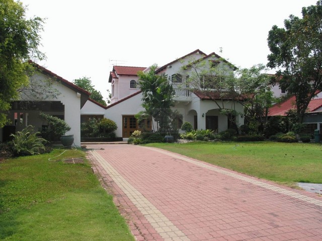 ประกาศฟรี! ซื้อ-ขาย-เช่า คอนโด บ้าน ทาวน์โฮม ที่ดิน และพื้นที่เชิงพาณิชย์ทั่วประเทศไทย ทุกทำเล ทุกงบประมาณ ไม่มีค่าใช้จ่าย ลงง่าย ขายไว เข้าถึงผู้ซื้อโดยตรง 2 494842pic1.jpg