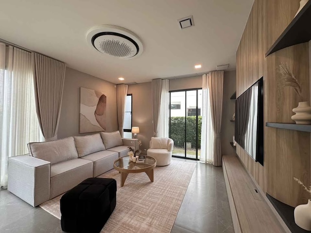 ประกาศฟรี! ซื้อ-ขาย-เช่า คอนโด บ้าน ทาวน์โฮม ที่ดิน และพื้นที่เชิงพาณิชย์ทั่วประเทศไทย ทุกทำเล ทุกงบประมาณ ไม่มีค่าใช้จ่าย ลงง่าย ขายไว เข้าถึงผู้ซื้อโดยตรง 3 494835pic2.jpg