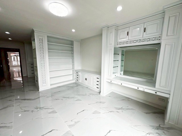 ประกาศฟรี! ซื้อ-ขาย-เช่า คอนโด บ้าน ทาวน์โฮม ที่ดิน และพื้นที่เชิงพาณิชย์ทั่วประเทศไทย ทุกทำเล ทุกงบประมาณ ไม่มีค่าใช้จ่าย ลงง่าย ขายไว เข้าถึงผู้ซื้อโดยตรง 2 494874pic1.jpg