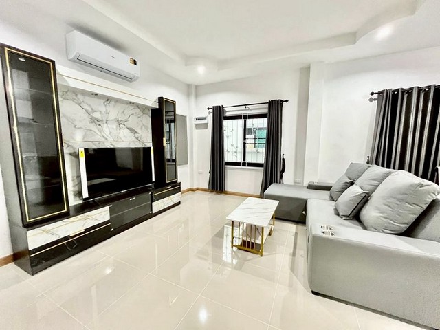 ประกาศฟรี! ซื้อ-ขาย-เช่า คอนโด บ้าน ทาวน์โฮม ที่ดิน และพื้นที่เชิงพาณิชย์ทั่วประเทศไทย ทุกทำเล ทุกงบประมาณ ไม่มีค่าใช้จ่าย ลงง่าย ขายไว เข้าถึงผู้ซื้อโดยตรง 4 208459pic3.jpg