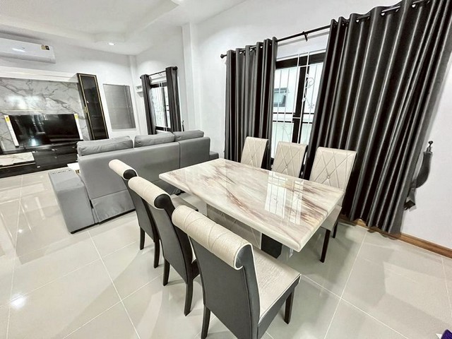 ประกาศฟรี! ซื้อ-ขาย-เช่า คอนโด บ้าน ทาวน์โฮม ที่ดิน และพื้นที่เชิงพาณิชย์ทั่วประเทศไทย ทุกทำเล ทุกงบประมาณ ไม่มีค่าใช้จ่าย ลงง่าย ขายไว เข้าถึงผู้ซื้อโดยตรง 5 208459pic4.jpg