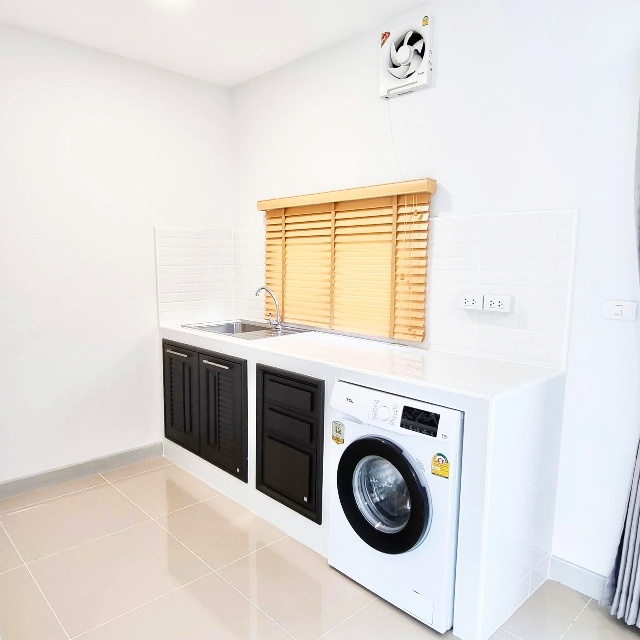 ประกาศฟรี! ซื้อ-ขาย-เช่า คอนโด บ้าน ทาวน์โฮม ที่ดิน และพื้นที่เชิงพาณิชย์ทั่วประเทศไทย ทุกทำเล ทุกงบประมาณ ไม่มีค่าใช้จ่าย ลงง่าย ขายไว เข้าถึงผู้ซื้อโดยตรง 3 208445pic2.jpg