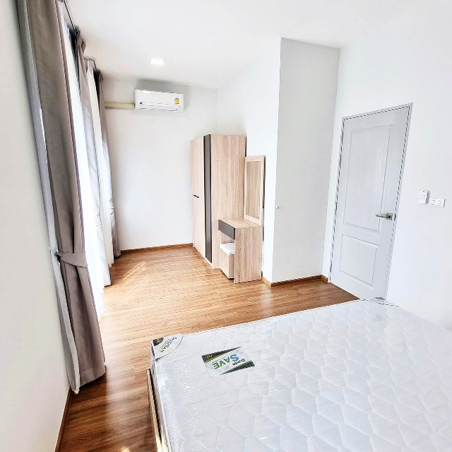 ประกาศฟรี! ซื้อ-ขาย-เช่า คอนโด บ้าน ทาวน์โฮม ที่ดิน และพื้นที่เชิงพาณิชย์ทั่วประเทศไทย ทุกทำเล ทุกงบประมาณ ไม่มีค่าใช้จ่าย ลงง่าย ขายไว เข้าถึงผู้ซื้อโดยตรง 5 208445pic4.jpg