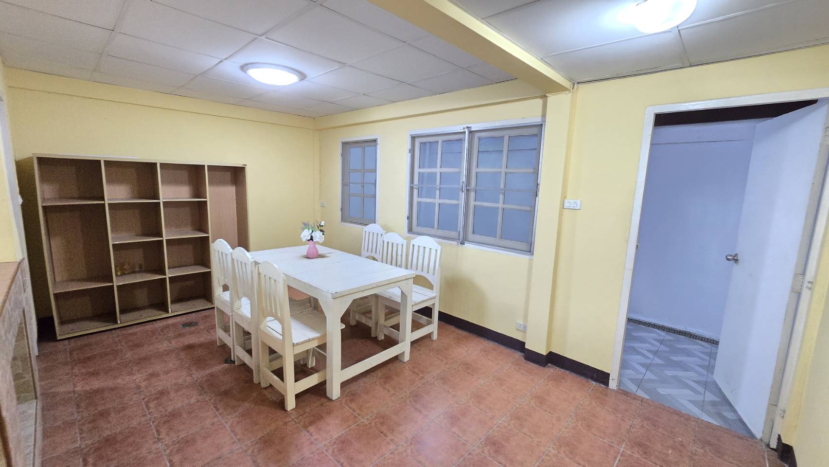 ประกาศฟรี! ซื้อ-ขาย-เช่า คอนโด บ้าน ทาวน์โฮม ที่ดิน และพื้นที่เชิงพาณิชย์ทั่วประเทศไทย ทุกทำเล ทุกงบประมาณ ไม่มีค่าใช้จ่าย ลงง่าย ขายไว เข้าถึงผู้ซื้อโดยตรง 5 208588pic4.jpg