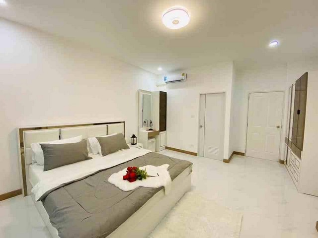 ประกาศฟรี! ซื้อ-ขาย-เช่า คอนโด บ้าน ทาวน์โฮม ที่ดิน และพื้นที่เชิงพาณิชย์ทั่วประเทศไทย ทุกทำเล ทุกงบประมาณ ไม่มีค่าใช้จ่าย ลงง่าย ขายไว เข้าถึงผู้ซื้อโดยตรง 4 495247pic3.jpg