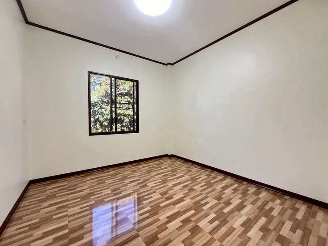 ประกาศฟรี! ซื้อ-ขาย-เช่า คอนโด บ้าน ทาวน์โฮม ที่ดิน และพื้นที่เชิงพาณิชย์ทั่วประเทศไทย ทุกทำเล ทุกงบประมาณ ไม่มีค่าใช้จ่าย ลงง่าย ขายไว เข้าถึงผู้ซื้อโดยตรง 10 208642pic4.jpg