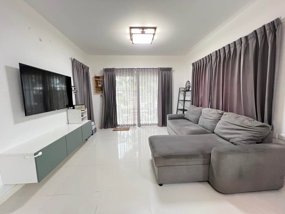 ประกาศฟรี! ซื้อ-ขาย-เช่า คอนโด บ้าน ทาวน์โฮม ที่ดิน และพื้นที่เชิงพาณิชย์ทั่วประเทศไทย ทุกทำเล ทุกงบประมาณ ไม่มีค่าใช้จ่าย ลงง่าย ขายไว เข้าถึงผู้ซื้อโดยตรง 2 208577pic1.jpg