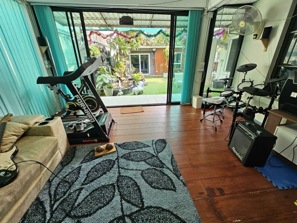 ประกาศฟรี! ซื้อ-ขาย-เช่า คอนโด บ้าน ทาวน์โฮม ที่ดิน และพื้นที่เชิงพาณิชย์ทั่วประเทศไทย ทุกทำเล ทุกงบประมาณ ไม่มีค่าใช้จ่าย ลงง่าย ขายไว เข้าถึงผู้ซื้อโดยตรง 5 495298pic4.jpg