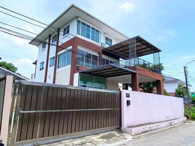 ประกาศฟรี! ซื้อ-ขาย-เช่า คอนโด บ้าน ทาวน์โฮม ที่ดิน และพื้นที่เชิงพาณิชย์ทั่วประเทศไทย ทุกทำเล ทุกงบประมาณ ไม่มีค่าใช้จ่าย ลงง่าย ขายไว เข้าถึงผู้ซื้อโดยตรง 2 208681pic1.jpg