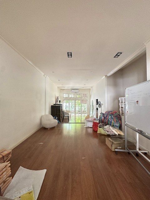 ประกาศฟรี! ซื้อ-ขาย-เช่า คอนโด บ้าน ทาวน์โฮม ที่ดิน และพื้นที่เชิงพาณิชย์ทั่วประเทศไทย ทุกทำเล ทุกงบประมาณ ไม่มีค่าใช้จ่าย ลงง่าย ขายไว เข้าถึงผู้ซื้อโดยตรง 4 495418pic3.jpg