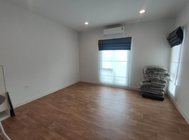 ประกาศฟรี! ซื้อ-ขาย-เช่า คอนโด บ้าน ทาวน์โฮม ที่ดิน และพื้นที่เชิงพาณิชย์ทั่วประเทศไทย ทุกทำเล ทุกงบประมาณ ไม่มีค่าใช้จ่าย ลงง่าย ขายไว เข้าถึงผู้ซื้อโดยตรง 5 495534pic4.jpg