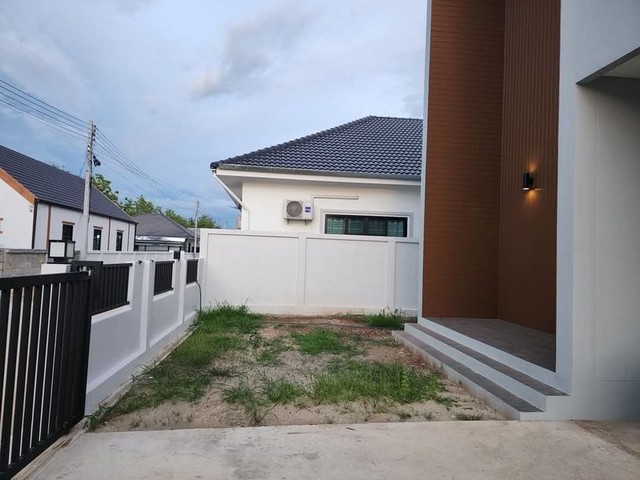 ประกาศฟรี! ซื้อ-ขาย-เช่า คอนโด บ้าน ทาวน์โฮม ที่ดิน และพื้นที่เชิงพาณิชย์ทั่วประเทศไทย ทุกทำเล ทุกงบประมาณ ไม่มีค่าใช้จ่าย ลงง่าย ขายไว เข้าถึงผู้ซื้อโดยตรง 3 210062pic2.jpg