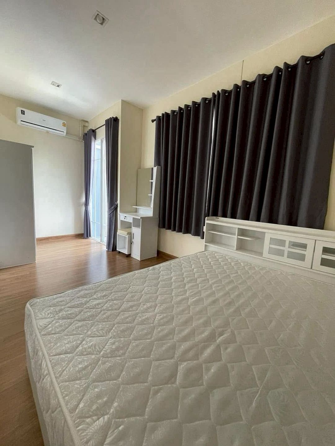 ประกาศฟรี! ซื้อ-ขาย-เช่า คอนโด บ้าน ทาวน์โฮม ที่ดิน และพื้นที่เชิงพาณิชย์ทั่วประเทศไทย ทุกทำเล ทุกงบประมาณ ไม่มีค่าใช้จ่าย ลงง่าย ขายไว เข้าถึงผู้ซื้อโดยตรง 5 210116pic4.jpg