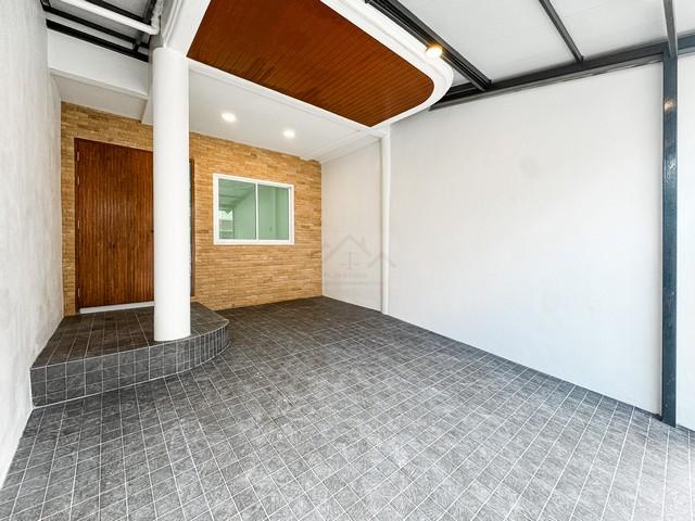 ประกาศฟรี! ซื้อ-ขาย-เช่า คอนโด บ้าน ทาวน์โฮม ที่ดิน และพื้นที่เชิงพาณิชย์ทั่วประเทศไทย ทุกทำเล ทุกงบประมาณ ไม่มีค่าใช้จ่าย ลงง่าย ขายไว เข้าถึงผู้ซื้อโดยตรง 5 495750pic4.jpg