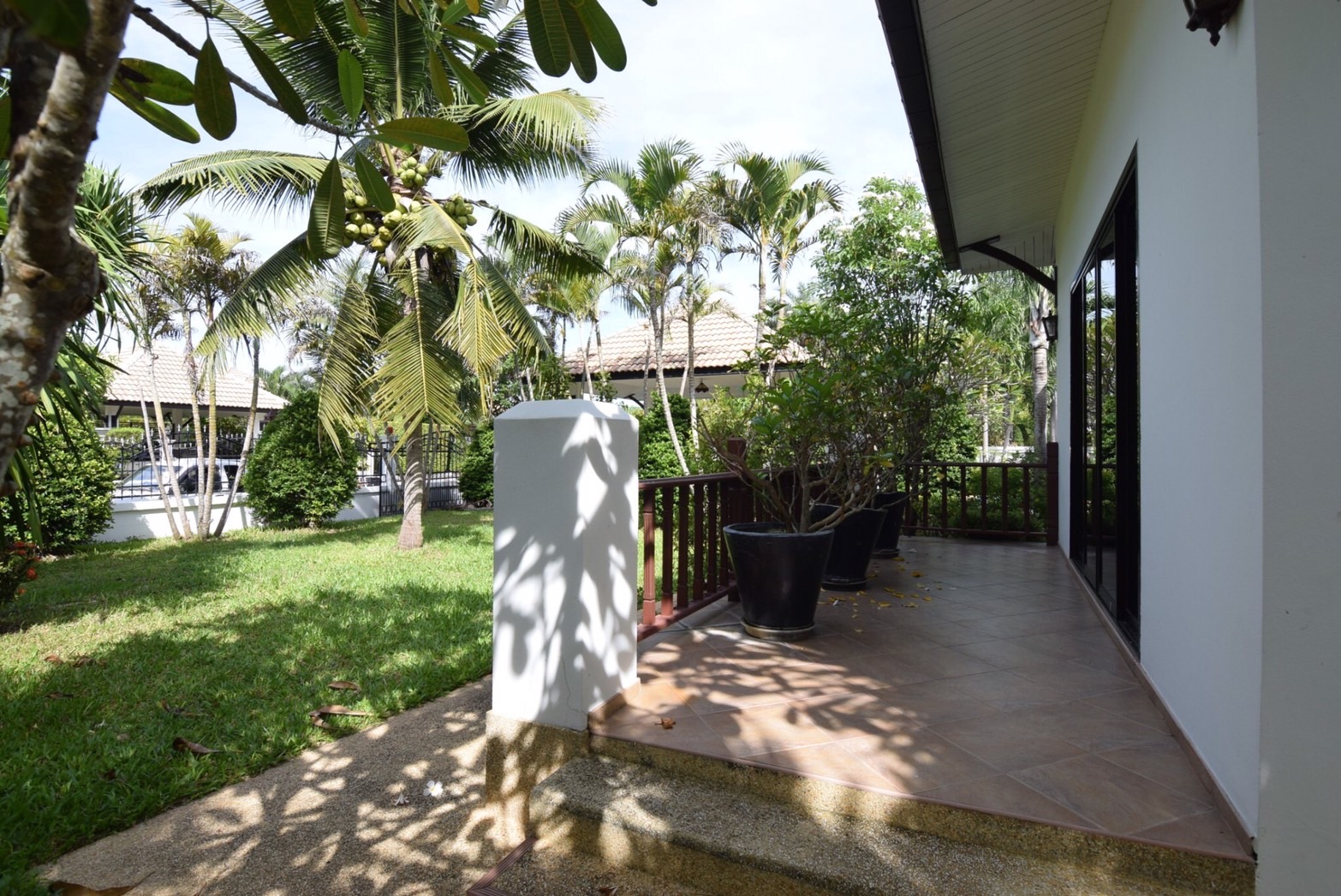 ประกาศฟรี! ซื้อ-ขาย-เช่า คอนโด บ้าน ทาวน์โฮม ที่ดิน และพื้นที่เชิงพาณิชย์ทั่วประเทศไทย ทุกทำเล ทุกงบประมาณ ไม่มีค่าใช้จ่าย ลงง่าย ขายไว เข้าถึงผู้ซื้อโดยตรง 4 67216pic3.jpg