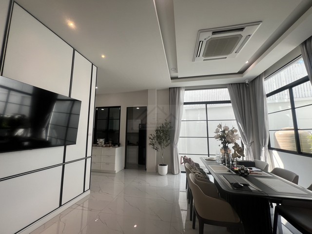 ประกาศฟรี! ซื้อ-ขาย-เช่า คอนโด บ้าน ทาวน์โฮม ที่ดิน และพื้นที่เชิงพาณิชย์ทั่วประเทศไทย ทุกทำเล ทุกงบประมาณ ไม่มีค่าใช้จ่าย ลงง่าย ขายไว เข้าถึงผู้ซื้อโดยตรง 3 495849pic2.jpg