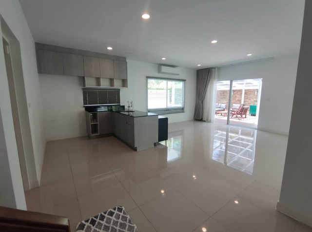 ประกาศฟรี! ซื้อ-ขาย-เช่า คอนโด บ้าน ทาวน์โฮม ที่ดิน และพื้นที่เชิงพาณิชย์ทั่วประเทศไทย ทุกทำเล ทุกงบประมาณ ไม่มีค่าใช้จ่าย ลงง่าย ขายไว เข้าถึงผู้ซื้อโดยตรง 2 495924pic1.jpg