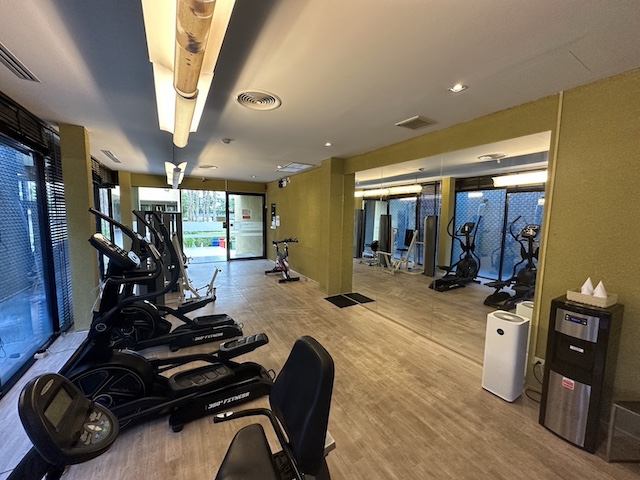 ประกาศฟรี! ซื้อ-ขาย-เช่า คอนโด บ้าน ทาวน์โฮม ที่ดิน และพื้นที่เชิงพาณิชย์ทั่วประเทศไทย ทุกทำเล ทุกงบประมาณ ไม่มีค่าใช้จ่าย ลงง่าย ขายไว เข้าถึงผู้ซื้อโดยตรง 5 496097pic4.jpg