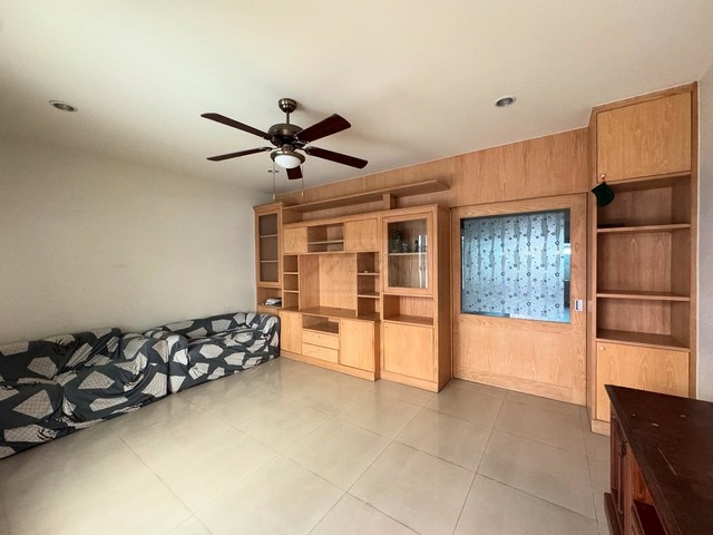 ประกาศฟรี! ซื้อ-ขาย-เช่า คอนโด บ้าน ทาวน์โฮม ที่ดิน และพื้นที่เชิงพาณิชย์ทั่วประเทศไทย ทุกทำเล ทุกงบประมาณ ไม่มีค่าใช้จ่าย ลงง่าย ขายไว เข้าถึงผู้ซื้อโดยตรง 3 496154pic2.jpg