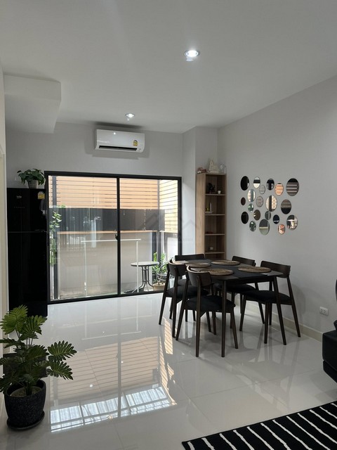 ประกาศฟรี! ซื้อ-ขาย-เช่า คอนโด บ้าน ทาวน์โฮม ที่ดิน และพื้นที่เชิงพาณิชย์ทั่วประเทศไทย ทุกทำเล ทุกงบประมาณ ไม่มีค่าใช้จ่าย ลงง่าย ขายไว เข้าถึงผู้ซื้อโดยตรง 4 496142pic3.jpg