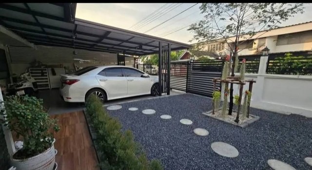 ประกาศฟรี! ซื้อ-ขาย-เช่า คอนโด บ้าน ทาวน์โฮม ที่ดิน และพื้นที่เชิงพาณิชย์ทั่วประเทศไทย ทุกทำเล ทุกงบประมาณ ไม่มีค่าใช้จ่าย ลงง่าย ขายไว เข้าถึงผู้ซื้อโดยตรง 5 496207pic4.jpg