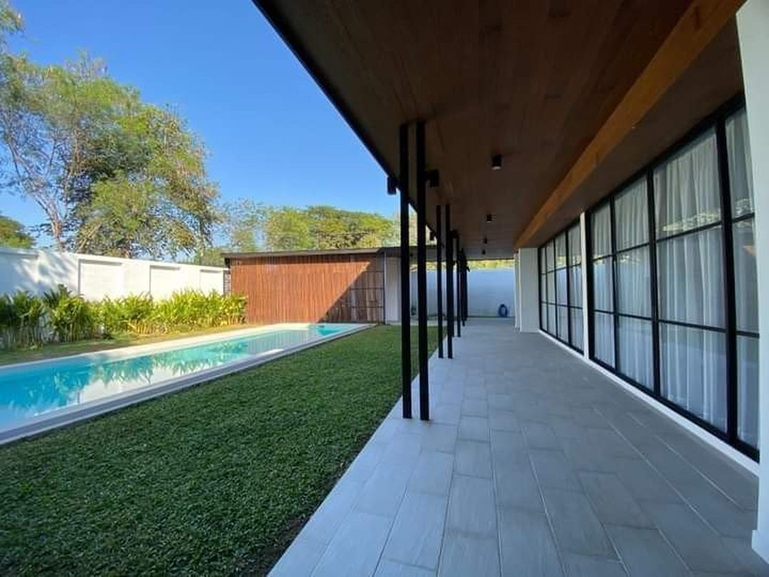 ประกาศฟรี! ซื้อ-ขาย-เช่า คอนโด บ้าน ทาวน์โฮม ที่ดิน และพื้นที่เชิงพาณิชย์ทั่วประเทศไทย ทุกทำเล ทุกงบประมาณ ไม่มีค่าใช้จ่าย ลงง่าย ขายไว เข้าถึงผู้ซื้อโดยตรง 3 210655pic2.jpg