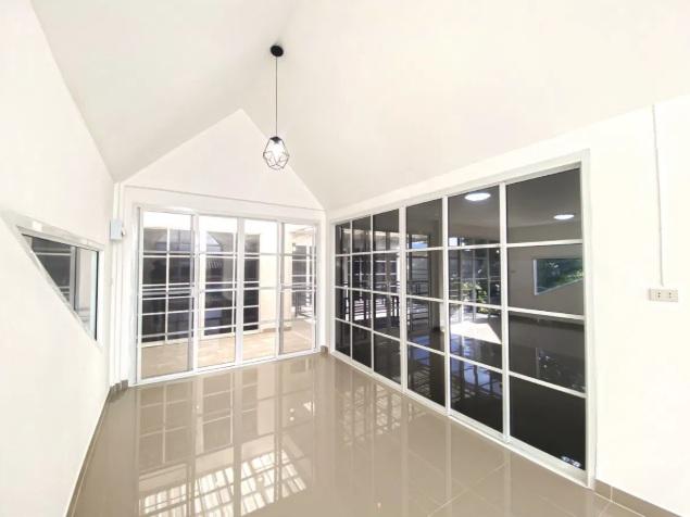 ประกาศฟรี! ซื้อ-ขาย-เช่า คอนโด บ้าน ทาวน์โฮม ที่ดิน และพื้นที่เชิงพาณิชย์ทั่วประเทศไทย ทุกทำเล ทุกงบประมาณ ไม่มีค่าใช้จ่าย ลงง่าย ขายไว เข้าถึงผู้ซื้อโดยตรง 5 496364pic4.jpg