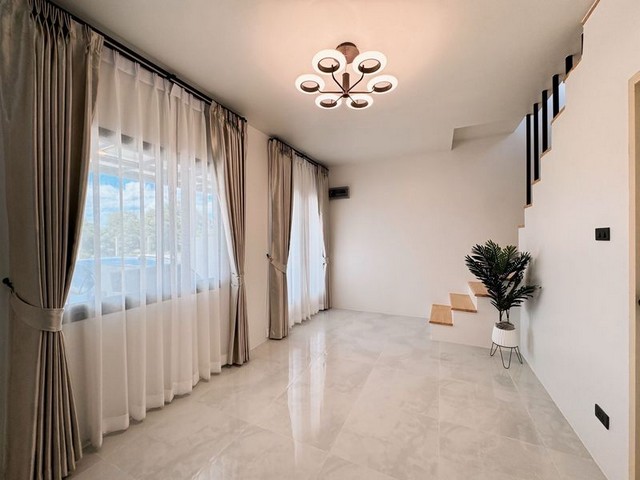 ประกาศฟรี! ซื้อ-ขาย-เช่า คอนโด บ้าน ทาวน์โฮม ที่ดิน และพื้นที่เชิงพาณิชย์ทั่วประเทศไทย ทุกทำเล ทุกงบประมาณ ไม่มีค่าใช้จ่าย ลงง่าย ขายไว เข้าถึงผู้ซื้อโดยตรง 3 210777pic2.jpg