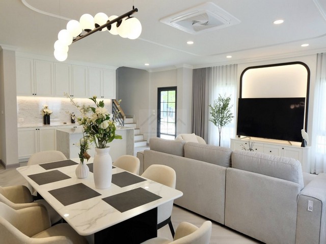 ประกาศฟรี! ซื้อ-ขาย-เช่า คอนโด บ้าน ทาวน์โฮม ที่ดิน และพื้นที่เชิงพาณิชย์ทั่วประเทศไทย ทุกทำเล ทุกงบประมาณ ไม่มีค่าใช้จ่าย ลงง่าย ขายไว เข้าถึงผู้ซื้อโดยตรง 4 496380pic3.jpg