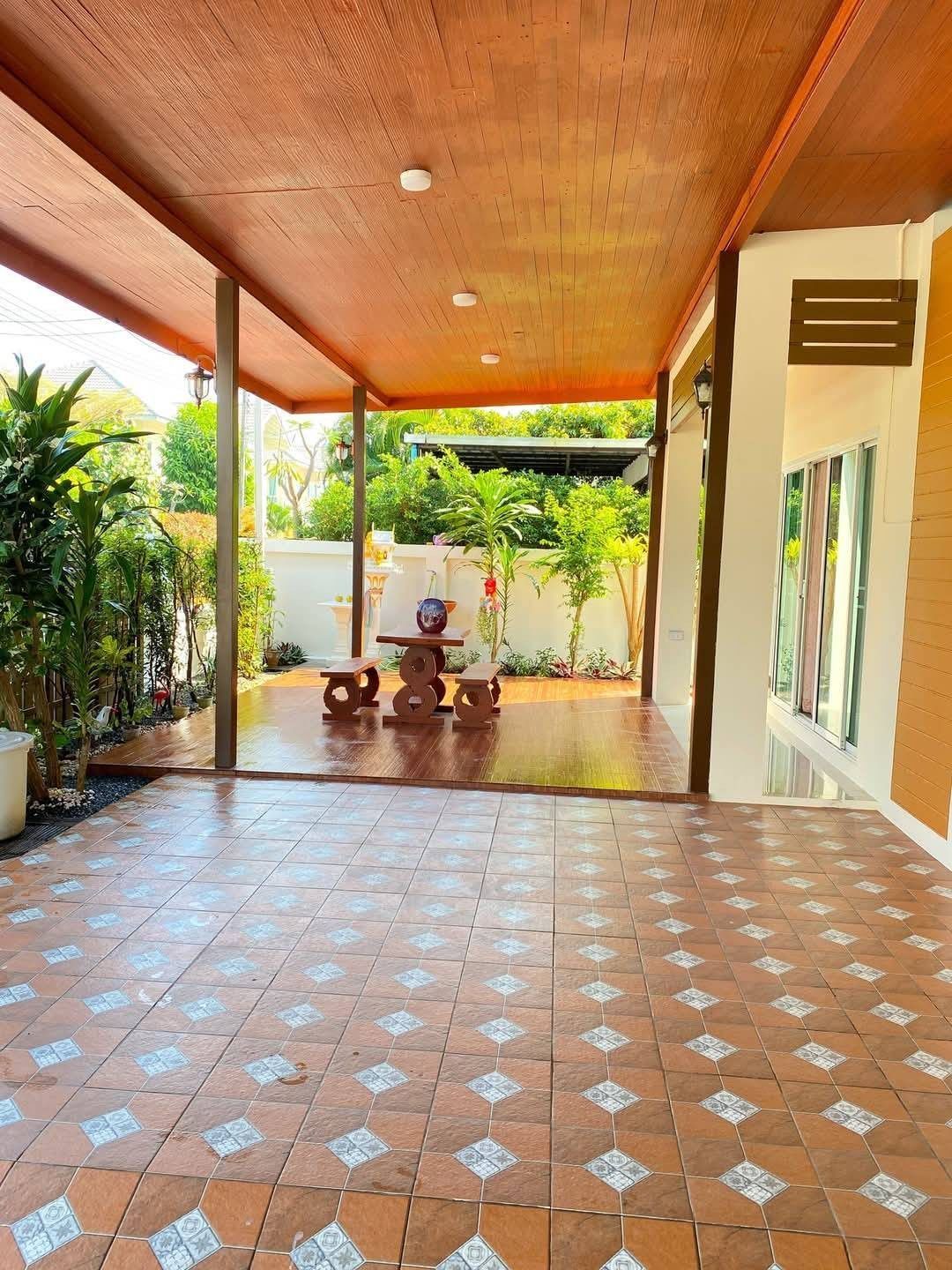 ประกาศฟรี! ซื้อ-ขาย-เช่า คอนโด บ้าน ทาวน์โฮม ที่ดิน และพื้นที่เชิงพาณิชย์ทั่วประเทศไทย ทุกทำเล ทุกงบประมาณ ไม่มีค่าใช้จ่าย ลงง่าย ขายไว เข้าถึงผู้ซื้อโดยตรง 3 212716pic2.jpg