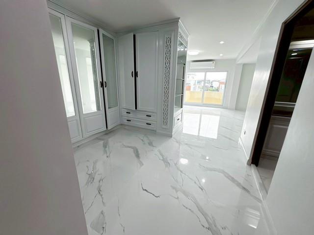 ประกาศฟรี! ซื้อ-ขาย-เช่า คอนโด บ้าน ทาวน์โฮม ที่ดิน และพื้นที่เชิงพาณิชย์ทั่วประเทศไทย ทุกทำเล ทุกงบประมาณ ไม่มีค่าใช้จ่าย ลงง่าย ขายไว เข้าถึงผู้ซื้อโดยตรง 5 494950pic4.jpg