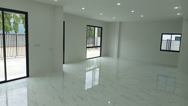 ประกาศฟรี! ซื้อ-ขาย-เช่า คอนโด บ้าน ทาวน์โฮม ที่ดิน และพื้นที่เชิงพาณิชย์ทั่วประเทศไทย ทุกทำเล ทุกงบประมาณ ไม่มีค่าใช้จ่าย ลงง่าย ขายไว เข้าถึงผู้ซื้อโดยตรง 3 496858pic2.jpg