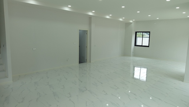 ประกาศฟรี! ซื้อ-ขาย-เช่า คอนโด บ้าน ทาวน์โฮม ที่ดิน และพื้นที่เชิงพาณิชย์ทั่วประเทศไทย ทุกทำเล ทุกงบประมาณ ไม่มีค่าใช้จ่าย ลงง่าย ขายไว เข้าถึงผู้ซื้อโดยตรง 5 496858pic4.jpg