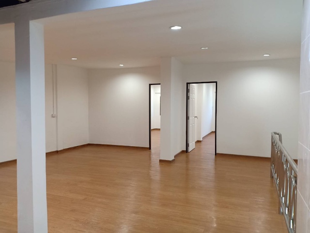 ประกาศฟรี! ซื้อ-ขาย-เช่า คอนโด บ้าน ทาวน์โฮม ที่ดิน และพื้นที่เชิงพาณิชย์ทั่วประเทศไทย ทุกทำเล ทุกงบประมาณ ไม่มีค่าใช้จ่าย ลงง่าย ขายไว เข้าถึงผู้ซื้อโดยตรง 3 496981pic2.jpg