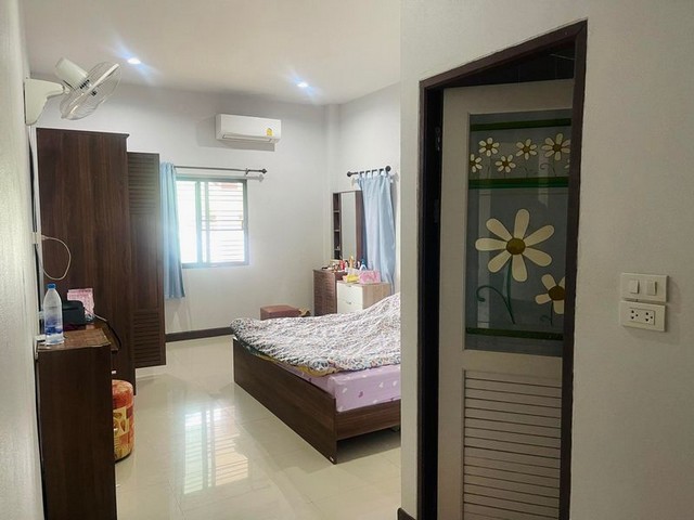 ประกาศฟรี! ซื้อ-ขาย-เช่า คอนโด บ้าน ทาวน์โฮม ที่ดิน และพื้นที่เชิงพาณิชย์ทั่วประเทศไทย ทุกทำเล ทุกงบประมาณ ไม่มีค่าใช้จ่าย ลงง่าย ขายไว เข้าถึงผู้ซื้อโดยตรง 5 213239pic4.jpg