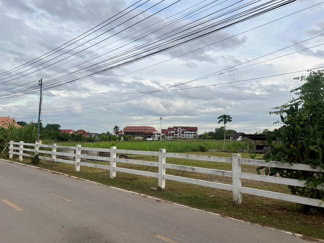 ประกาศฟรี! ซื้อ-ขาย-เช่า คอนโด บ้าน ทาวน์โฮม ที่ดิน และพื้นที่เชิงพาณิชย์ทั่วประเทศไทย ทุกทำเล ทุกงบประมาณ ไม่มีค่าใช้จ่าย ลงง่าย ขายไว เข้าถึงผู้ซื้อโดยตรง 3 213307pic2.jpg