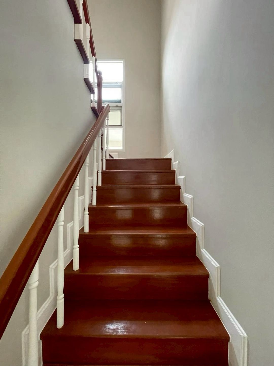 ประกาศฟรี! ซื้อ-ขาย-เช่า คอนโด บ้าน ทาวน์โฮม ที่ดิน และพื้นที่เชิงพาณิชย์ทั่วประเทศไทย ทุกทำเล ทุกงบประมาณ ไม่มีค่าใช้จ่าย ลงง่าย ขายไว เข้าถึงผู้ซื้อโดยตรง 5 213301pic4.jpg