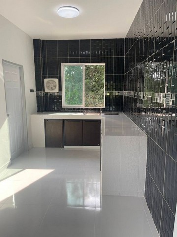 ประกาศฟรี! ซื้อ-ขาย-เช่า คอนโด บ้าน ทาวน์โฮม ที่ดิน และพื้นที่เชิงพาณิชย์ทั่วประเทศไทย ทุกทำเล ทุกงบประมาณ ไม่มีค่าใช้จ่าย ลงง่าย ขายไว เข้าถึงผู้ซื้อโดยตรง 5 213322pic4.jpg