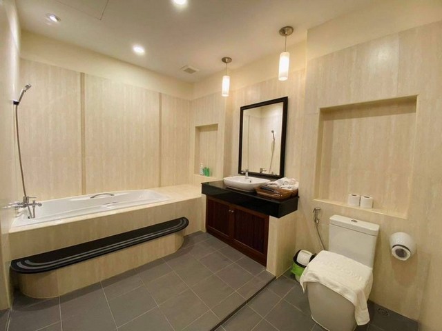 ประกาศฟรี! ซื้อ-ขาย-เช่า คอนโด บ้าน ทาวน์โฮม ที่ดิน และพื้นที่เชิงพาณิชย์ทั่วประเทศไทย ทุกทำเล ทุกงบประมาณ ไม่มีค่าใช้จ่าย ลงง่าย ขายไว เข้าถึงผู้ซื้อโดยตรง 5 213611pic4.jpg