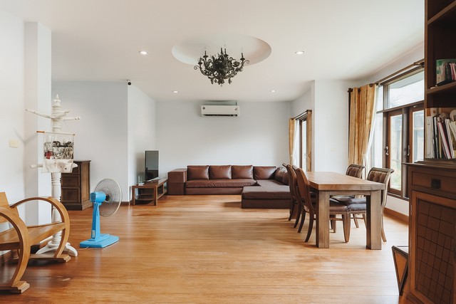 ประกาศฟรี! ซื้อ-ขาย-เช่า คอนโด บ้าน ทาวน์โฮม ที่ดิน และพื้นที่เชิงพาณิชย์ทั่วประเทศไทย ทุกทำเล ทุกงบประมาณ ไม่มีค่าใช้จ่าย ลงง่าย ขายไว เข้าถึงผู้ซื้อโดยตรง 2 497145pic1.jpg