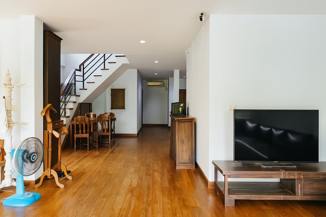 ประกาศฟรี! ซื้อ-ขาย-เช่า คอนโด บ้าน ทาวน์โฮม ที่ดิน และพื้นที่เชิงพาณิชย์ทั่วประเทศไทย ทุกทำเล ทุกงบประมาณ ไม่มีค่าใช้จ่าย ลงง่าย ขายไว เข้าถึงผู้ซื้อโดยตรง 4 497145pic3.jpg