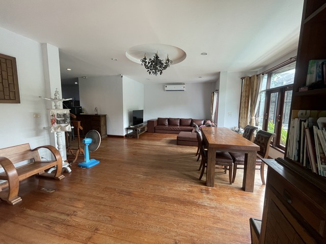 ประกาศฟรี! ซื้อ-ขาย-เช่า คอนโด บ้าน ทาวน์โฮม ที่ดิน และพื้นที่เชิงพาณิชย์ทั่วประเทศไทย ทุกทำเล ทุกงบประมาณ ไม่มีค่าใช้จ่าย ลงง่าย ขายไว เข้าถึงผู้ซื้อโดยตรง 4 497089pic3.jpg