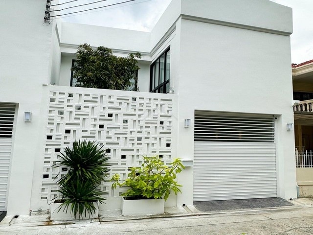 ประกาศฟรี! ซื้อ-ขาย-เช่า คอนโด บ้าน ทาวน์โฮม ที่ดิน และพื้นที่เชิงพาณิชย์ทั่วประเทศไทย ทุกทำเล ทุกงบประมาณ ไม่มีค่าใช้จ่าย ลงง่าย ขายไว เข้าถึงผู้ซื้อโดยตรง 2 497086pic1.jpg