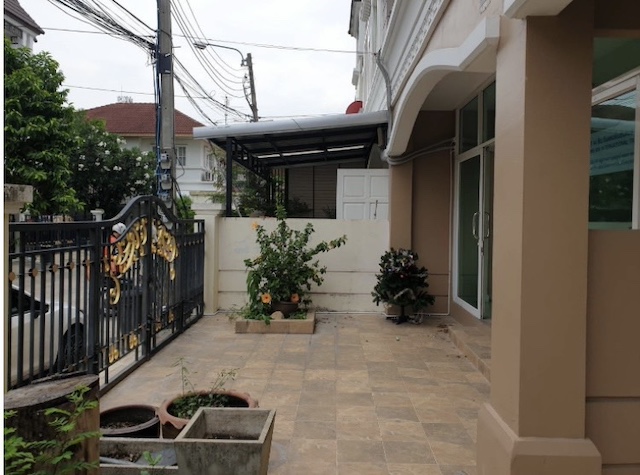 ประกาศฟรี! ซื้อ-ขาย-เช่า คอนโด บ้าน ทาวน์โฮม ที่ดิน และพื้นที่เชิงพาณิชย์ทั่วประเทศไทย ทุกทำเล ทุกงบประมาณ ไม่มีค่าใช้จ่าย ลงง่าย ขายไว เข้าถึงผู้ซื้อโดยตรง 3 497178pic2.jpg